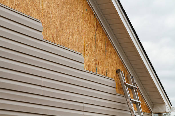 Professional Siding Contractor technician working in West Hartford, CT